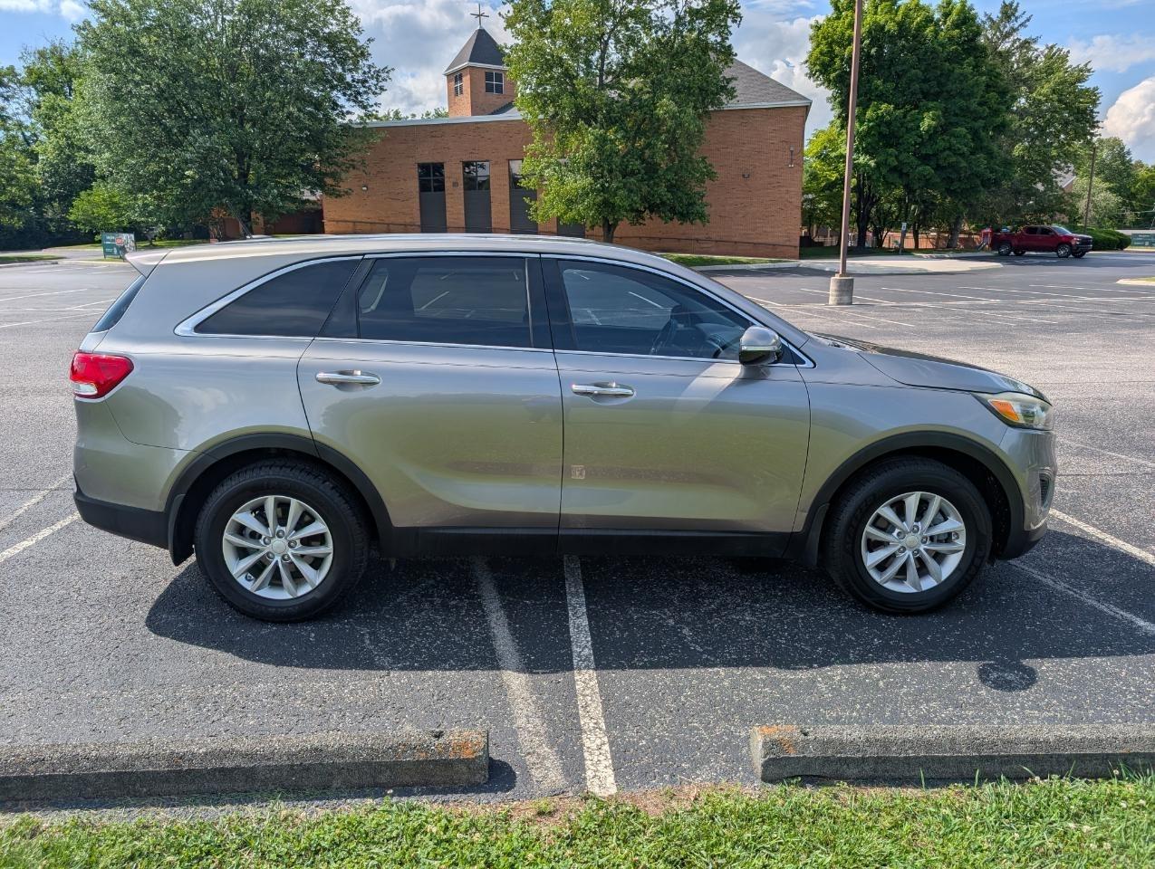 Kia Sorento L 2WD 2017