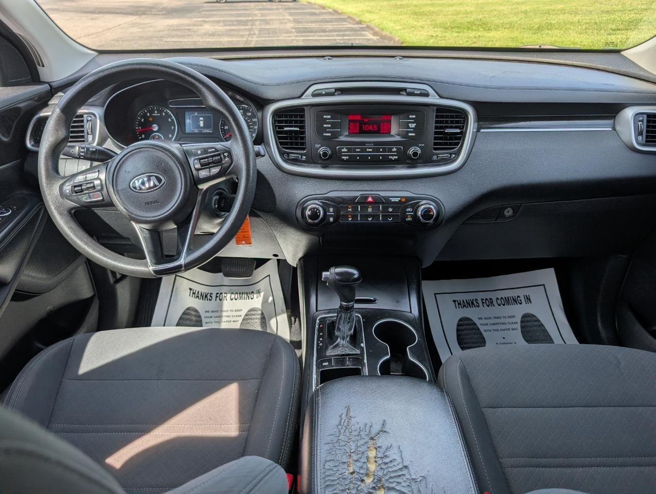 Kia Sorento L 2WD 2017