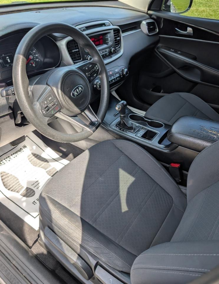 Kia Sorento L 2WD 2017