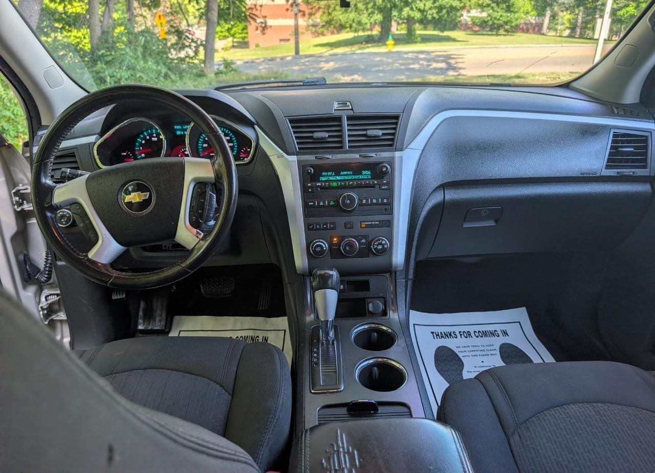 Chevrolet Traverse LT FWD 2012