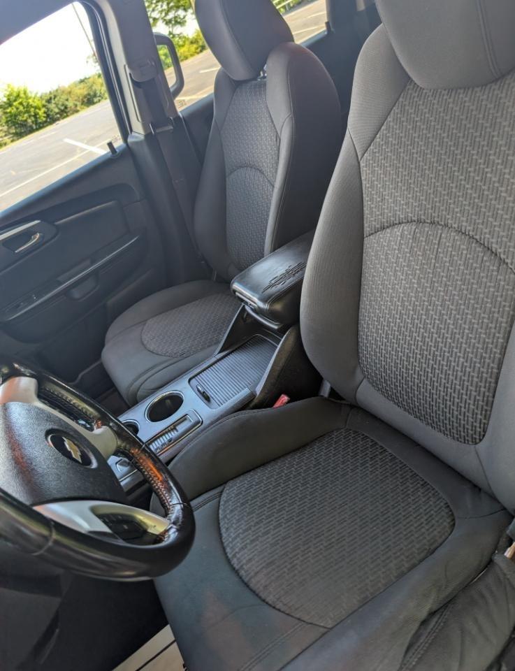 Chevrolet Traverse LT FWD 2012