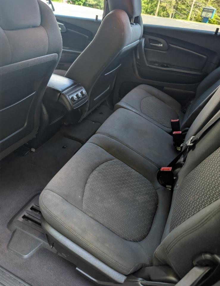 Chevrolet Traverse LT FWD 2012