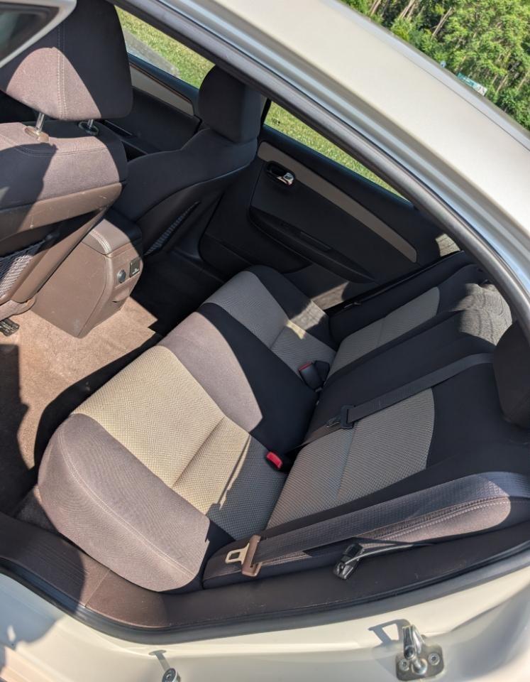 Chevrolet Malibu 1LT 2012