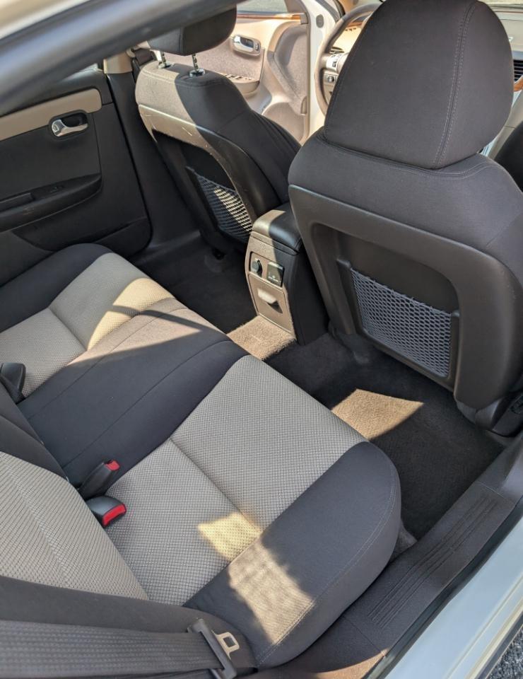 Chevrolet Malibu 1LT 2012
