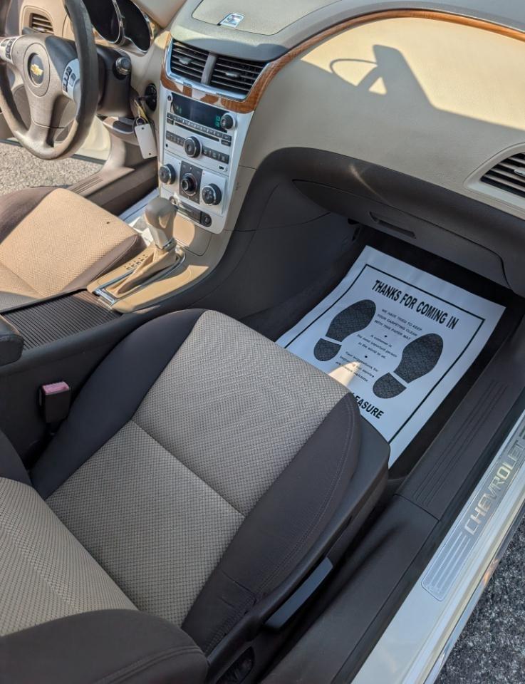 Chevrolet Malibu 1LT 2012