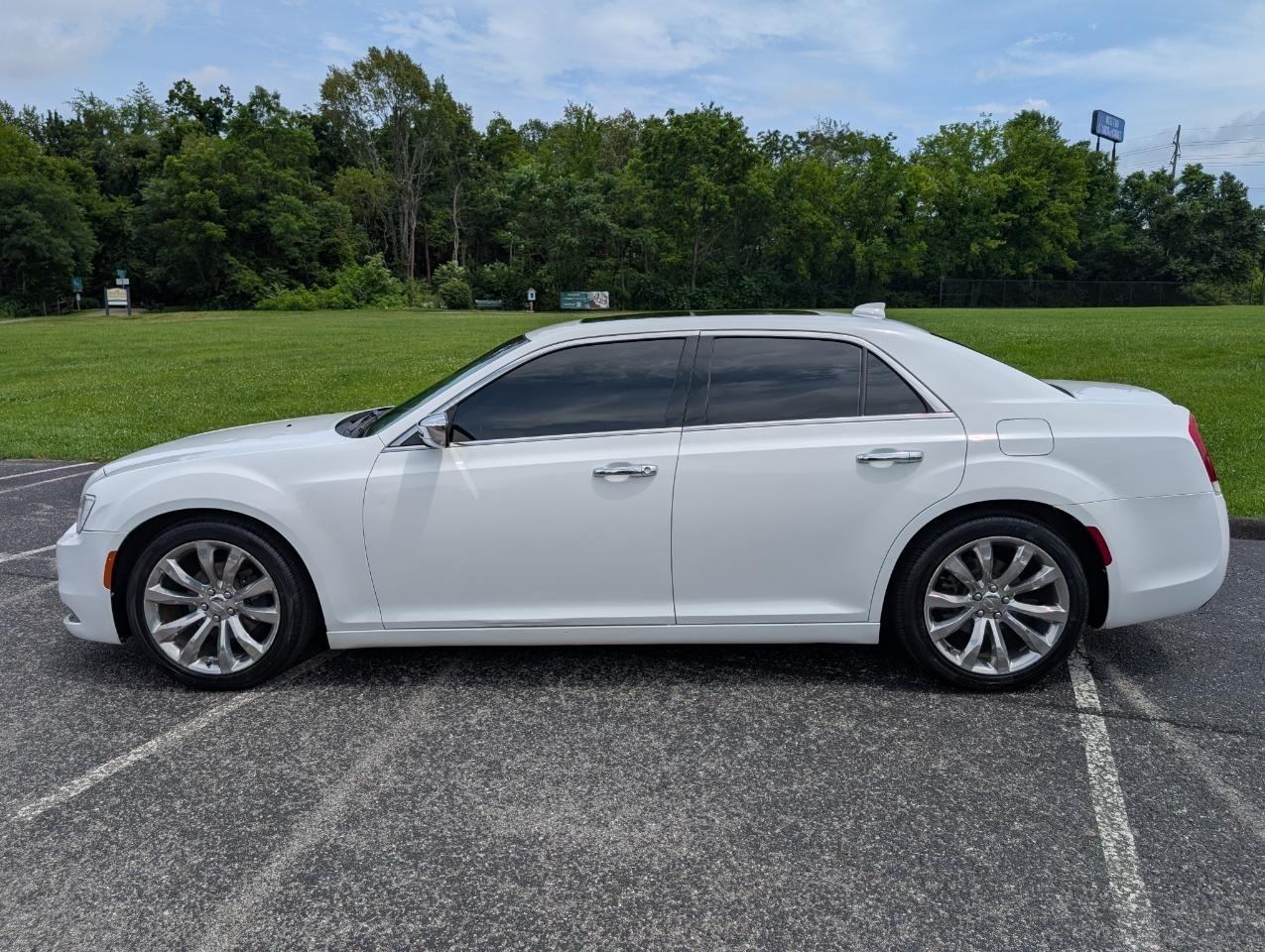 Chrysler 300 Limited RWD 2020