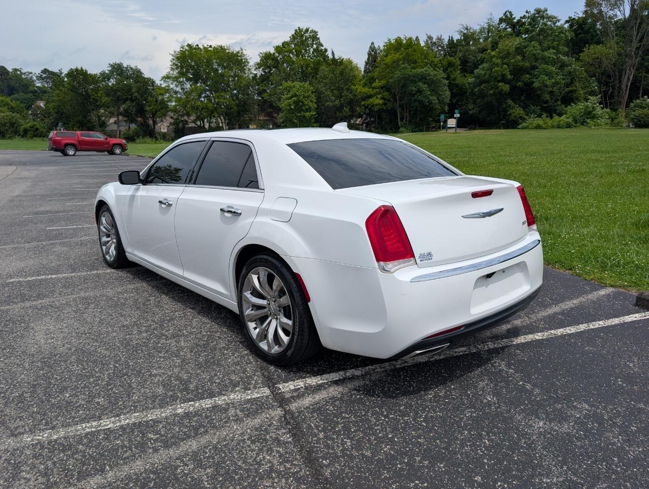 Chrysler 300 Limited RWD 2020