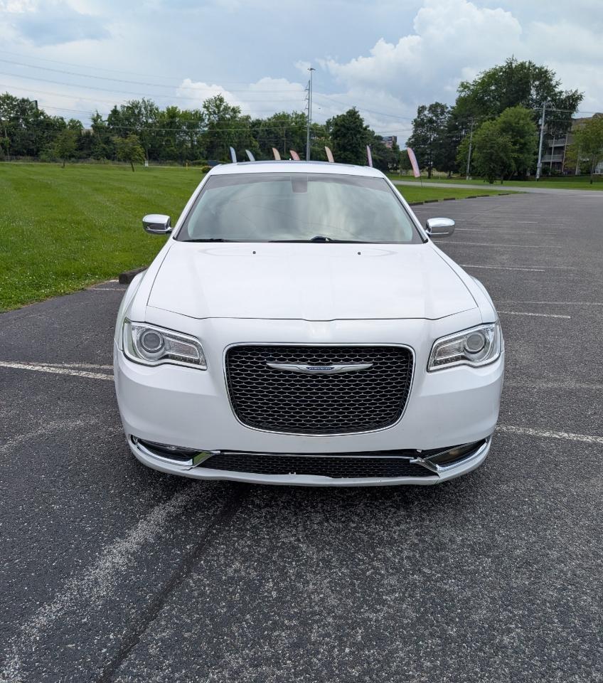 Chrysler 300 Limited RWD 2020