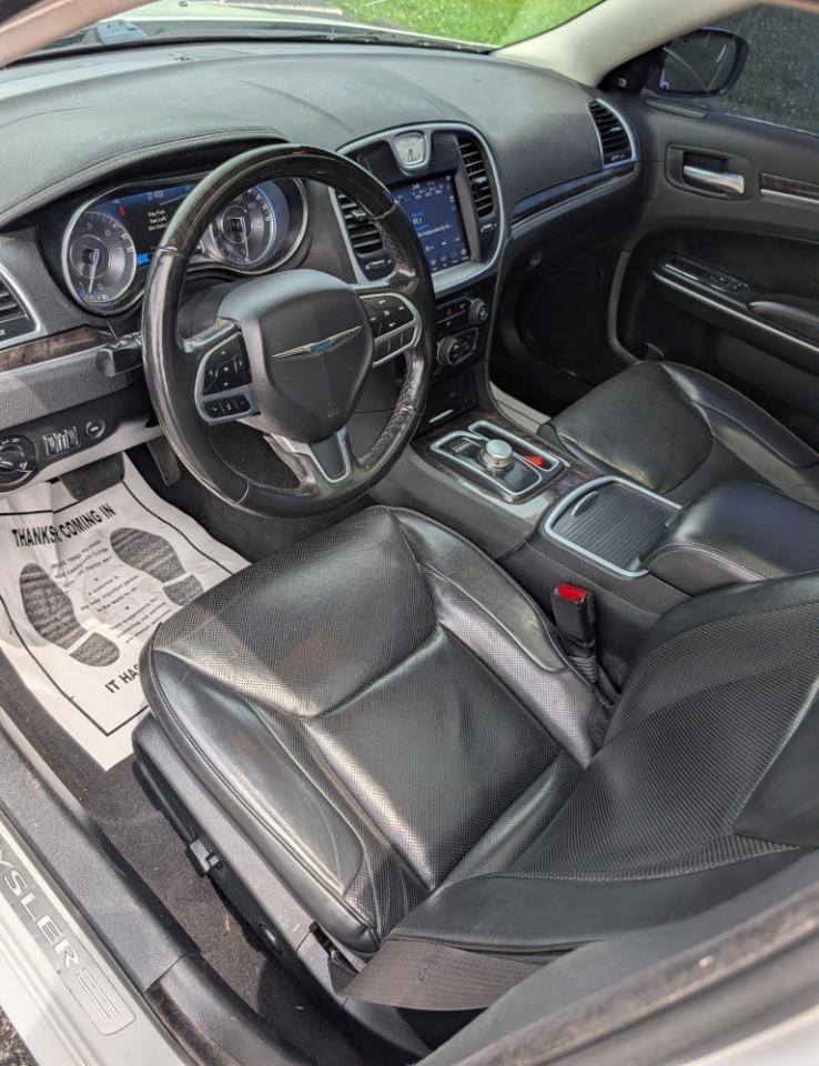 Chrysler 300 Limited RWD 2020