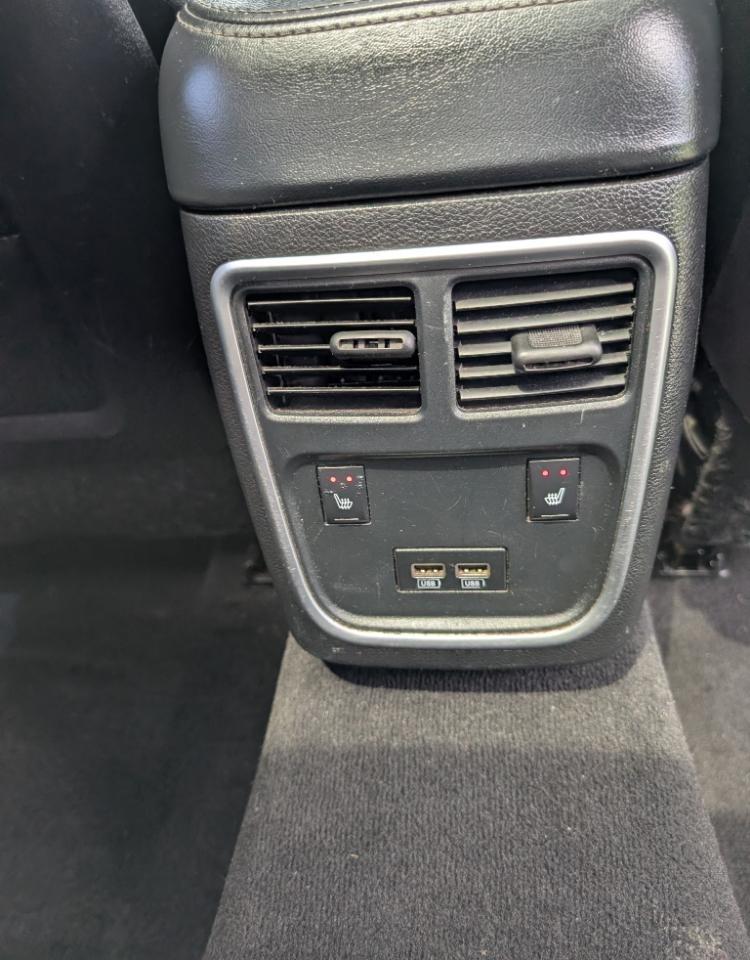 Chrysler 300 Limited RWD 2020