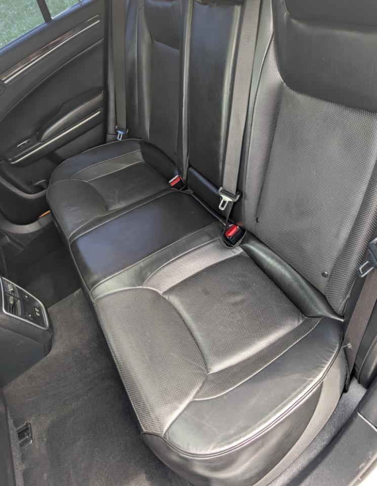 Chrysler 300 Limited RWD 2020