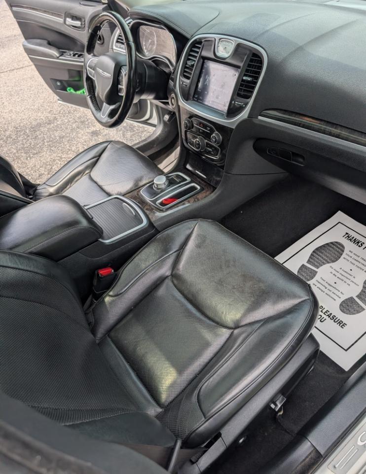 Chrysler 300 Limited RWD 2020