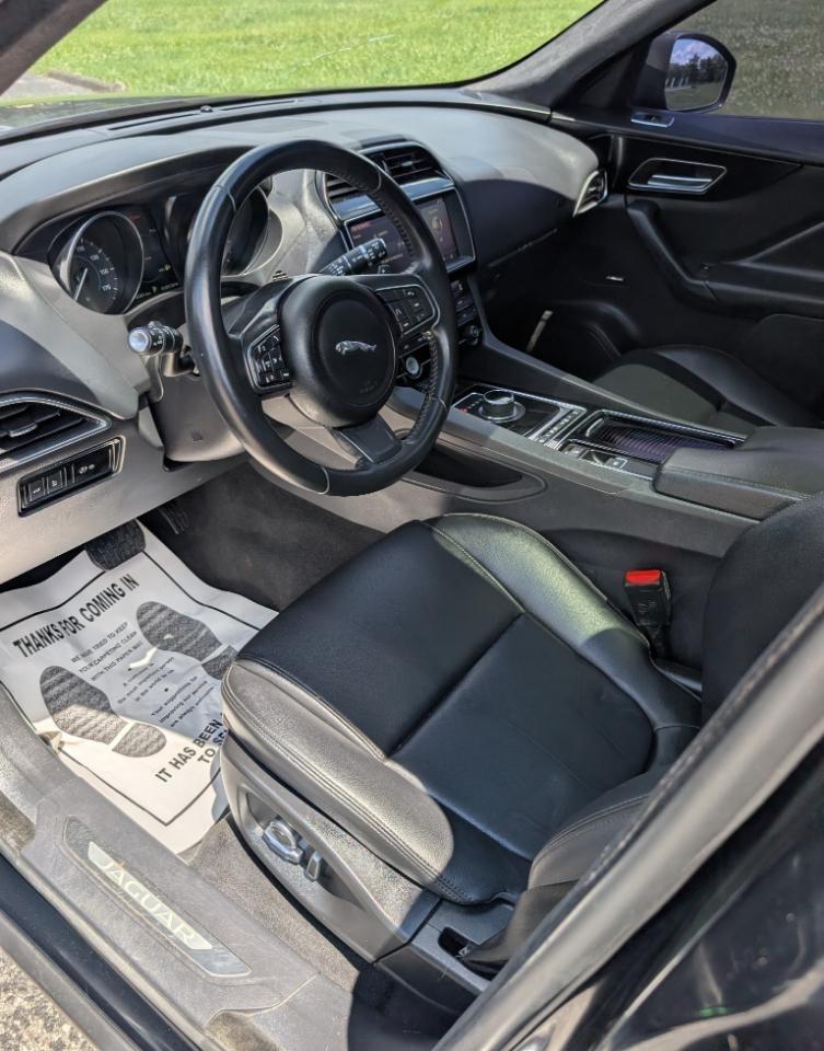 Jaguar F-Pace 25t Premium 2020