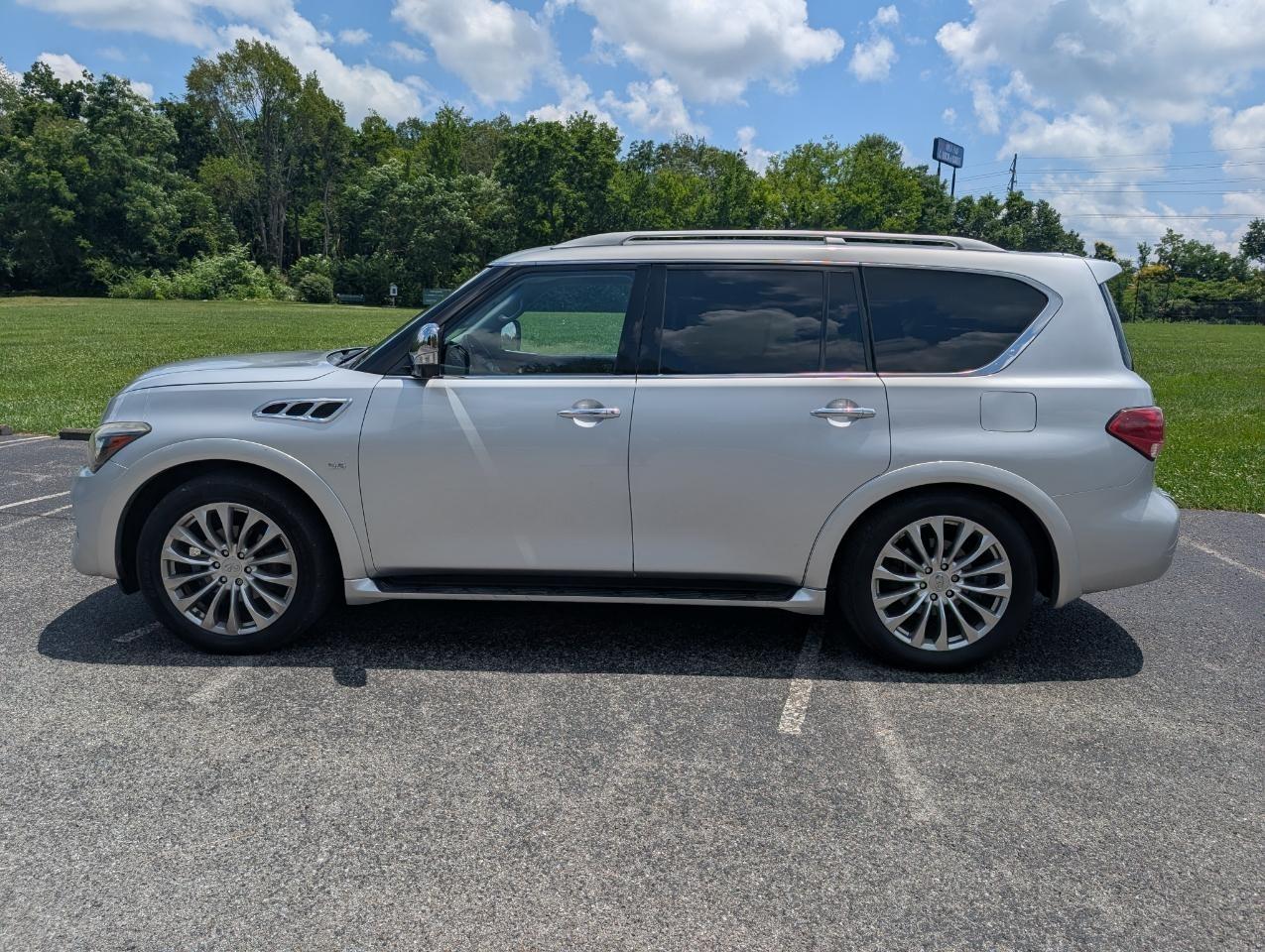 Infiniti QX80 4WD 2015