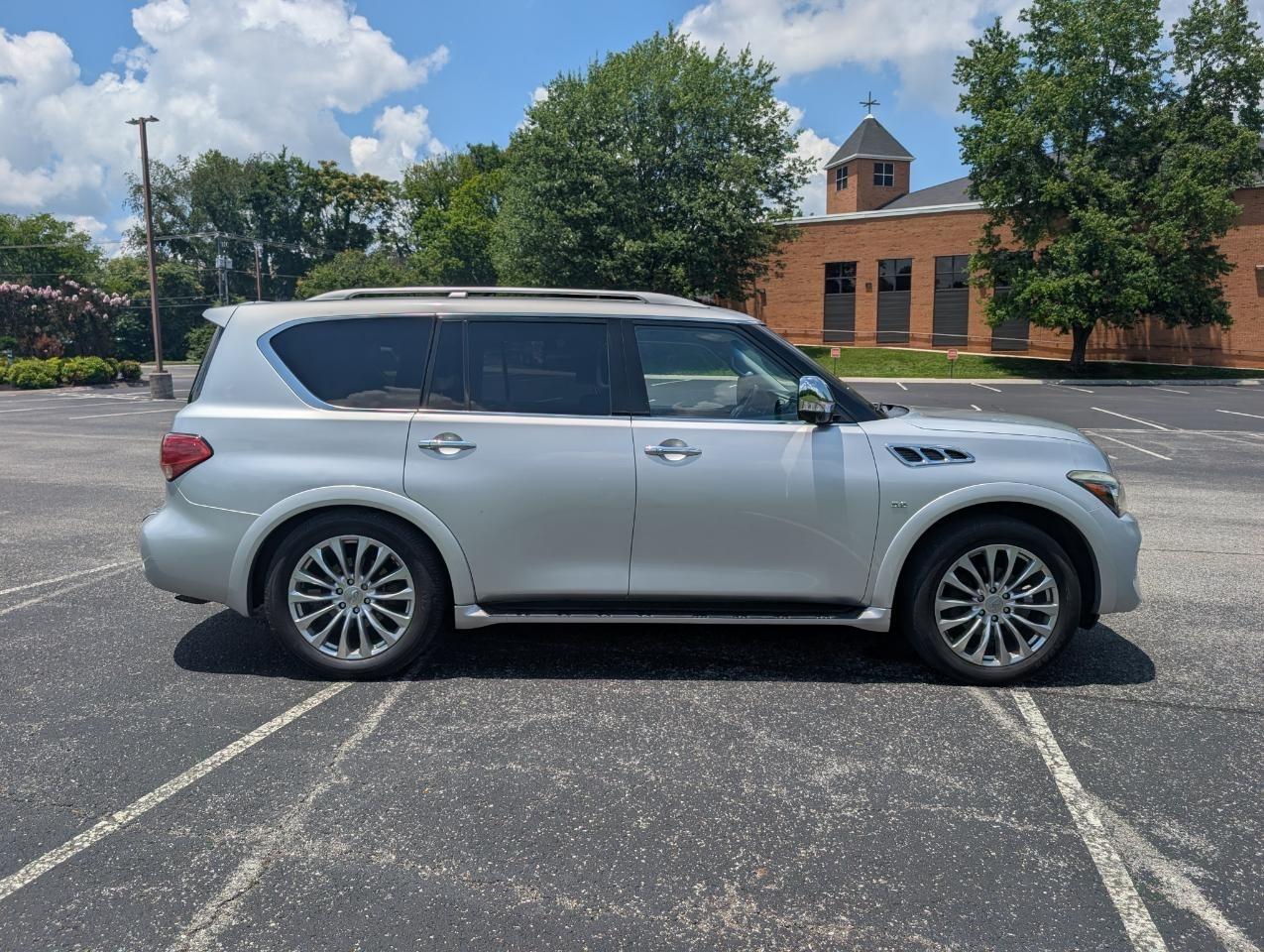 Infiniti QX80 4WD 2015