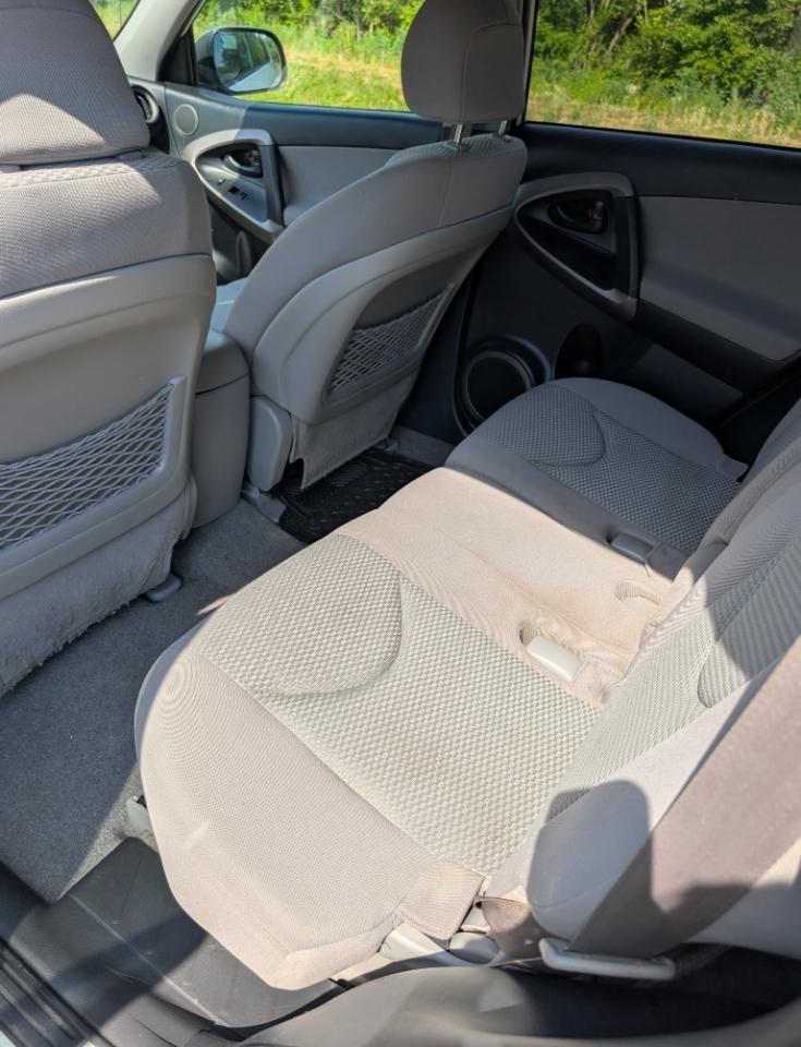 Toyota RAV4 Limited V6 2WD 2007