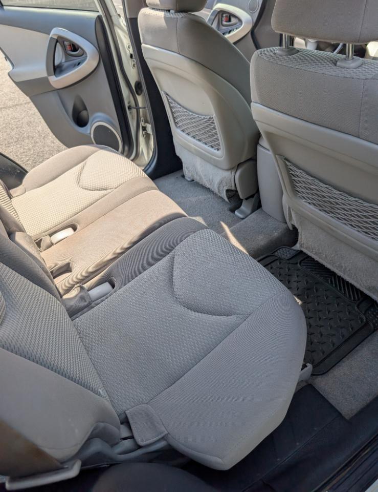 Toyota RAV4 Limited V6 2WD 2007