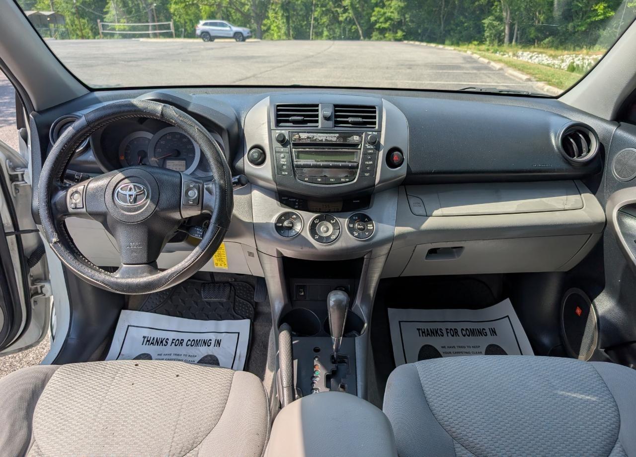 Toyota RAV4 Limited V6 2WD 2007