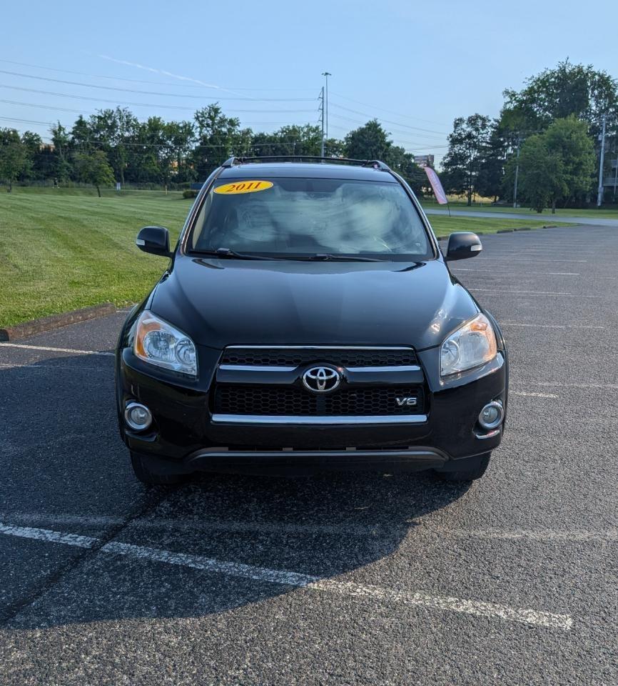 Toyota RAV4 Limited V6 2WD 2011