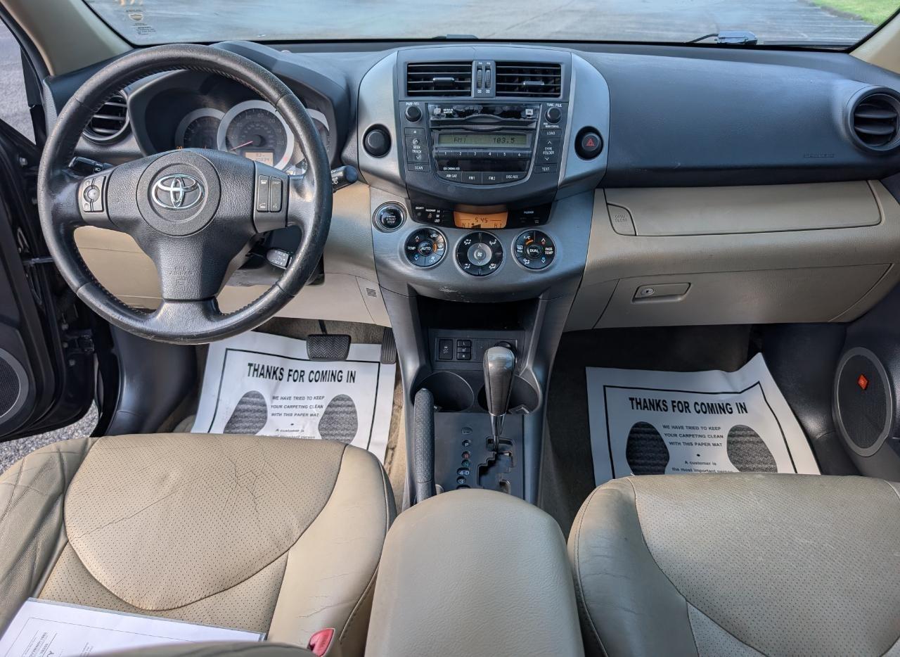 Toyota RAV4 Limited V6 2WD 2011