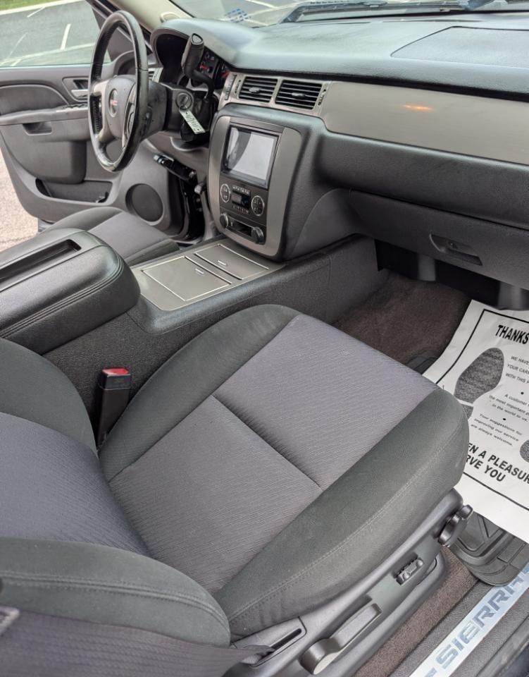 GMC Sierra 1500 SLE Crew Cab 4WD 2013