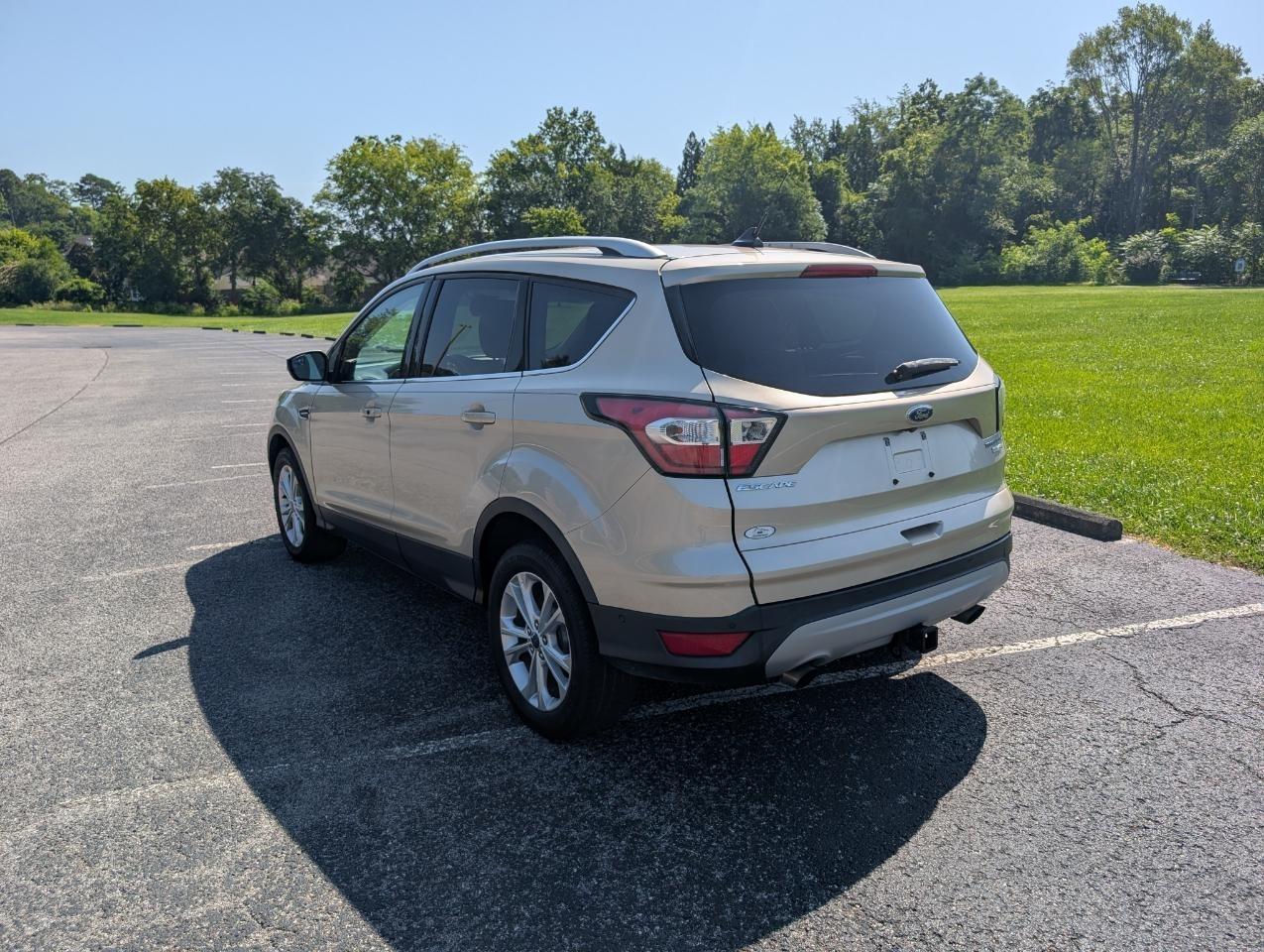 Ford Escape Titanium 4WD 2018