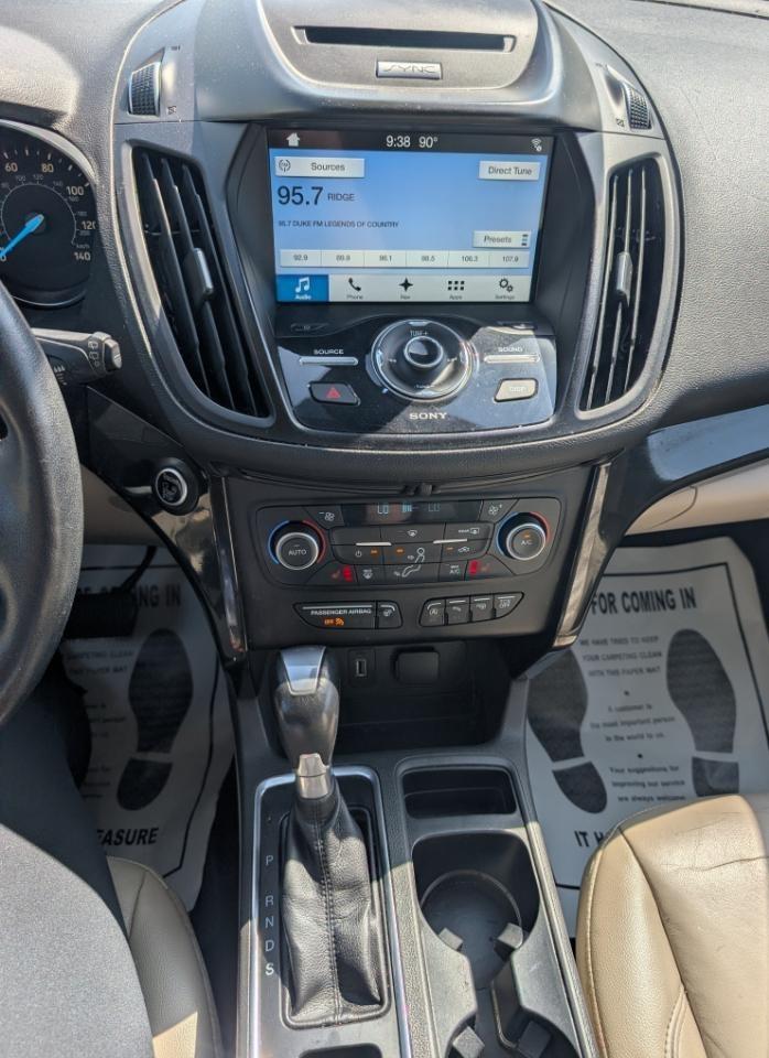 Ford Escape Titanium 4WD 2018