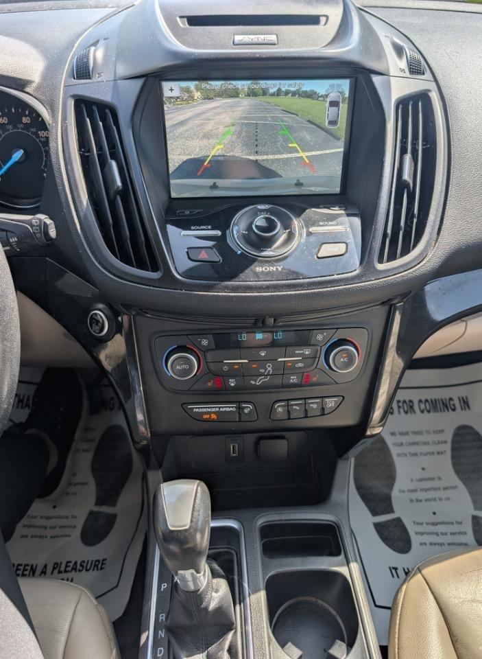 Ford Escape Titanium 4WD 2018