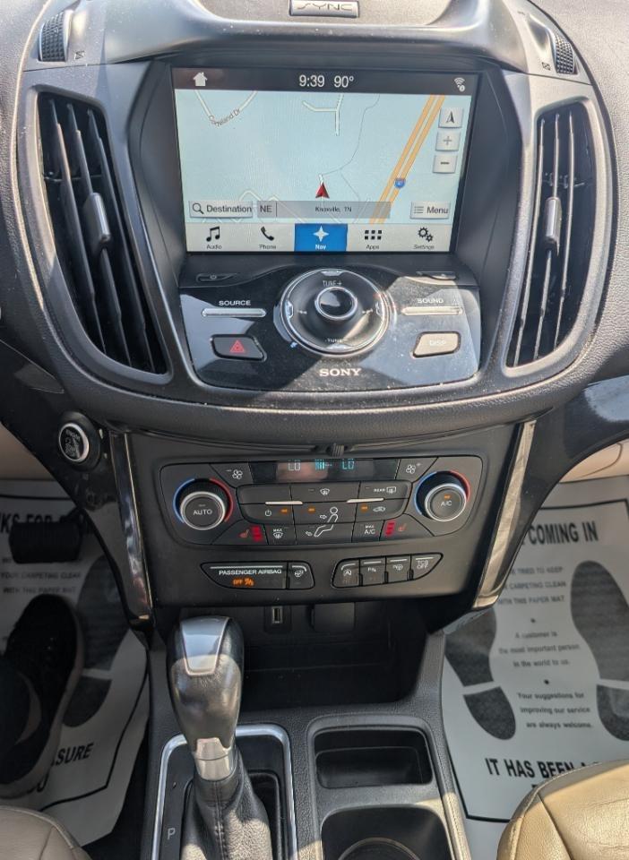 Ford Escape Titanium 4WD 2018