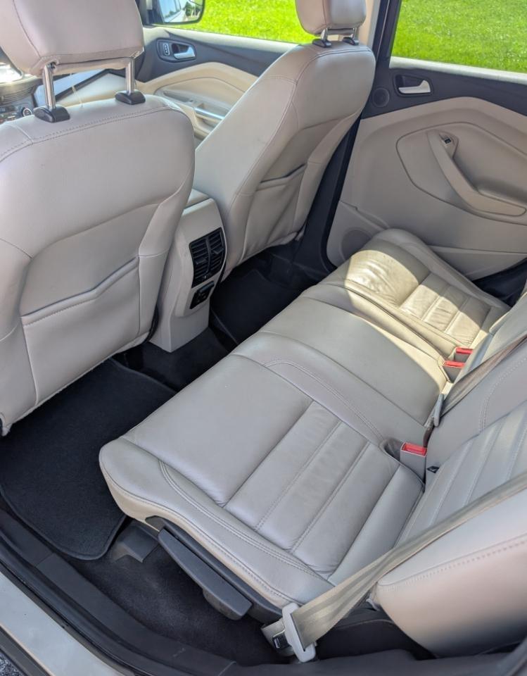 Ford Escape Titanium 4WD 2018