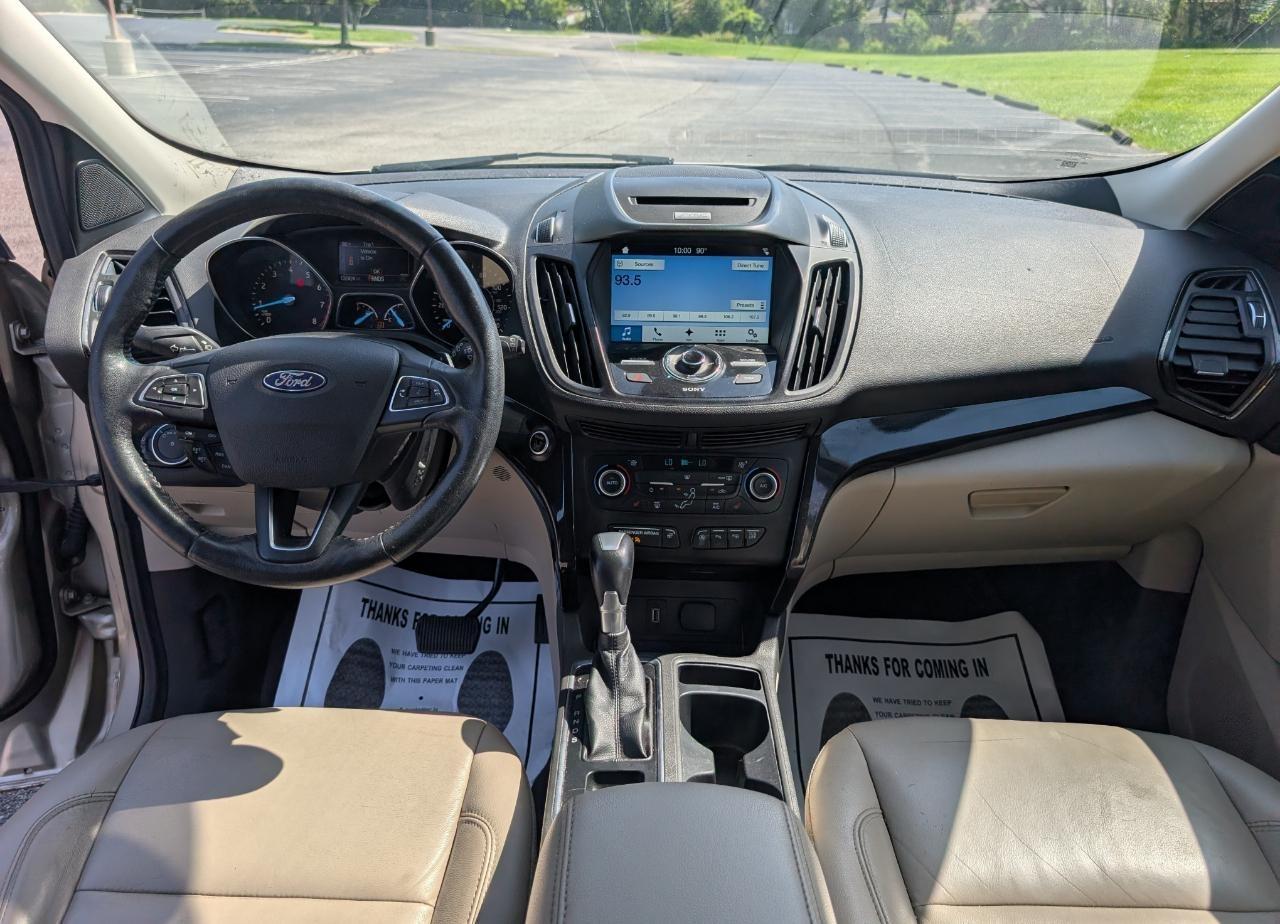 Ford Escape Titanium 4WD 2018