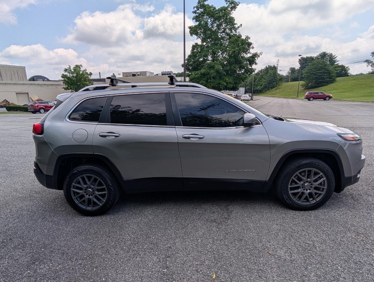 Jeep Cherokee Latitude 4WD 2015