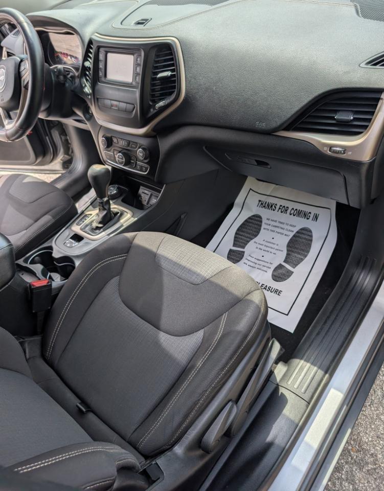 Jeep Cherokee Latitude 4WD 2015