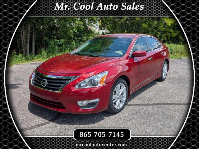 Red 2014 Nissan Altima Sedan Front-Wheel Drive Continuously Variable Transmission