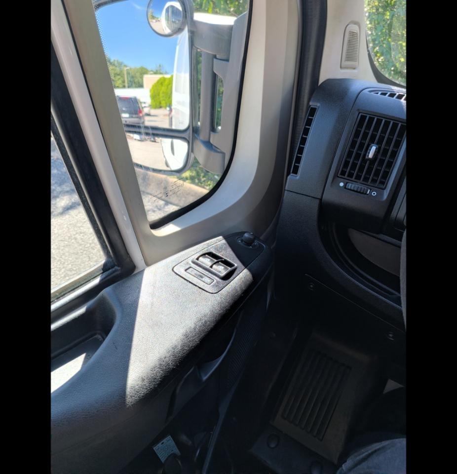 RAM Promaster 1500 High Roof Tradesman 136-in. WB 2016