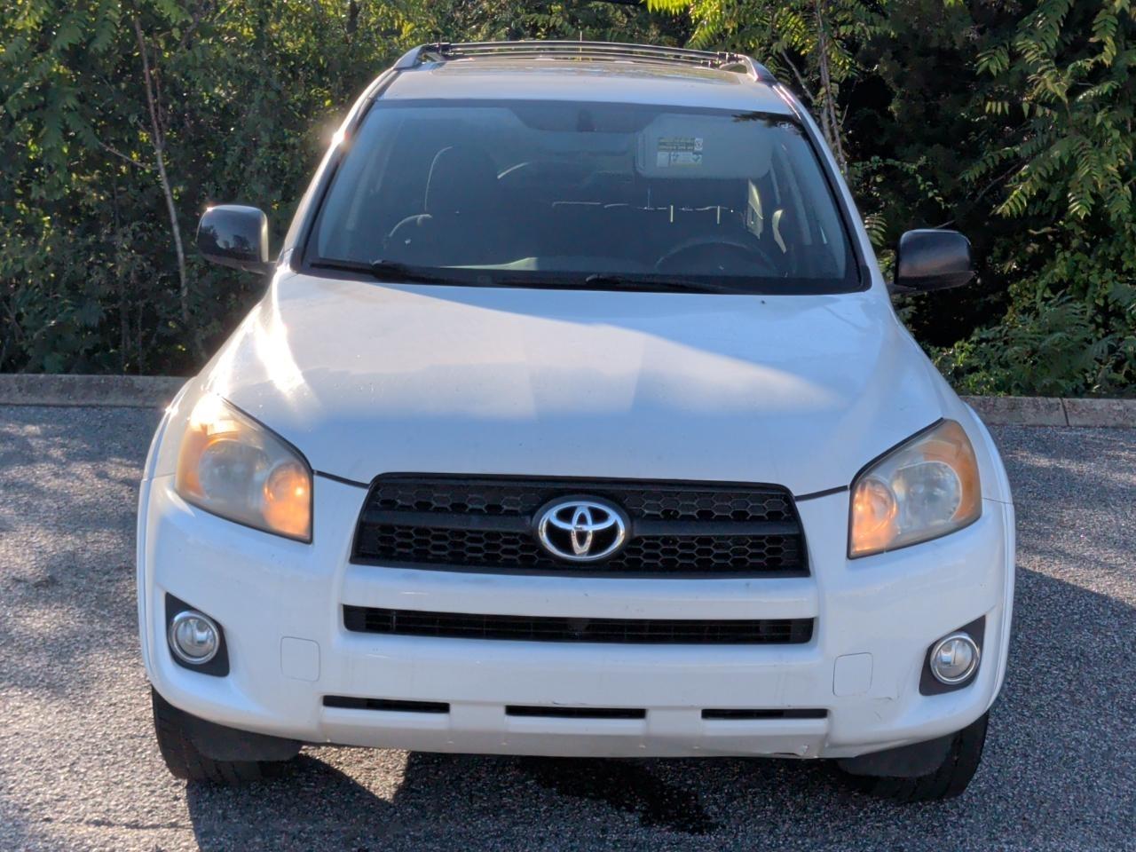 Toyota RAV4 Sport I4 2WD 2010