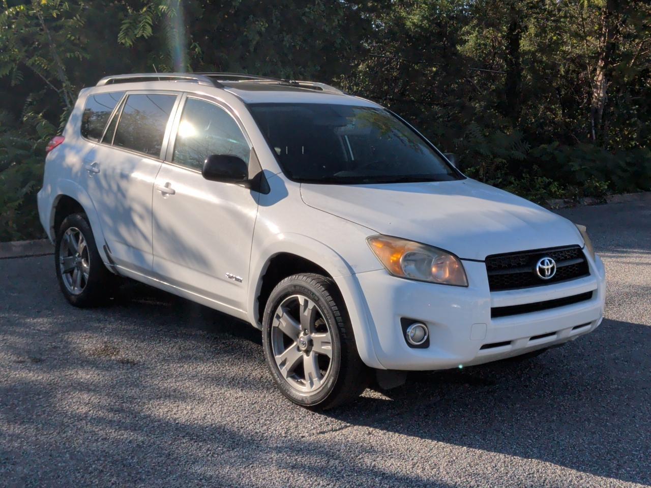 Toyota RAV4 Sport I4 2WD 2010