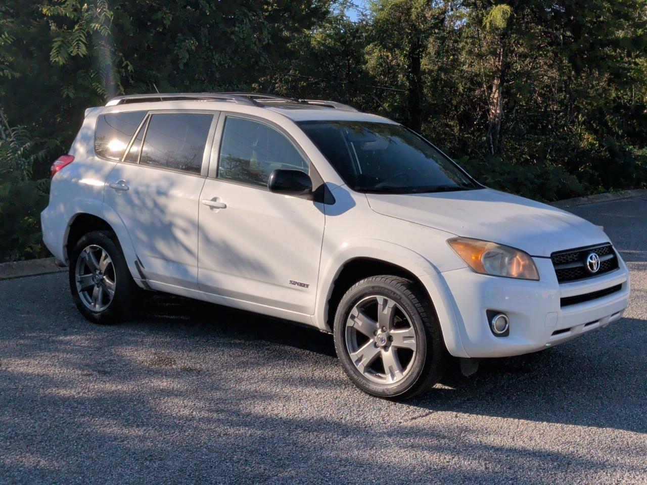 Toyota RAV4 Sport I4 2WD 2010