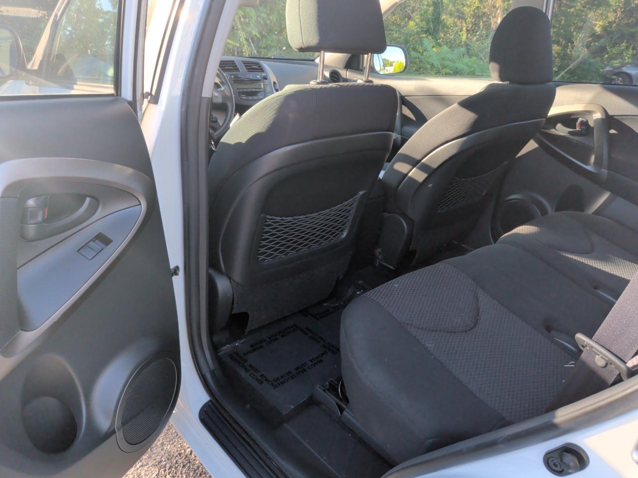 Toyota RAV4 Sport I4 2WD 2010