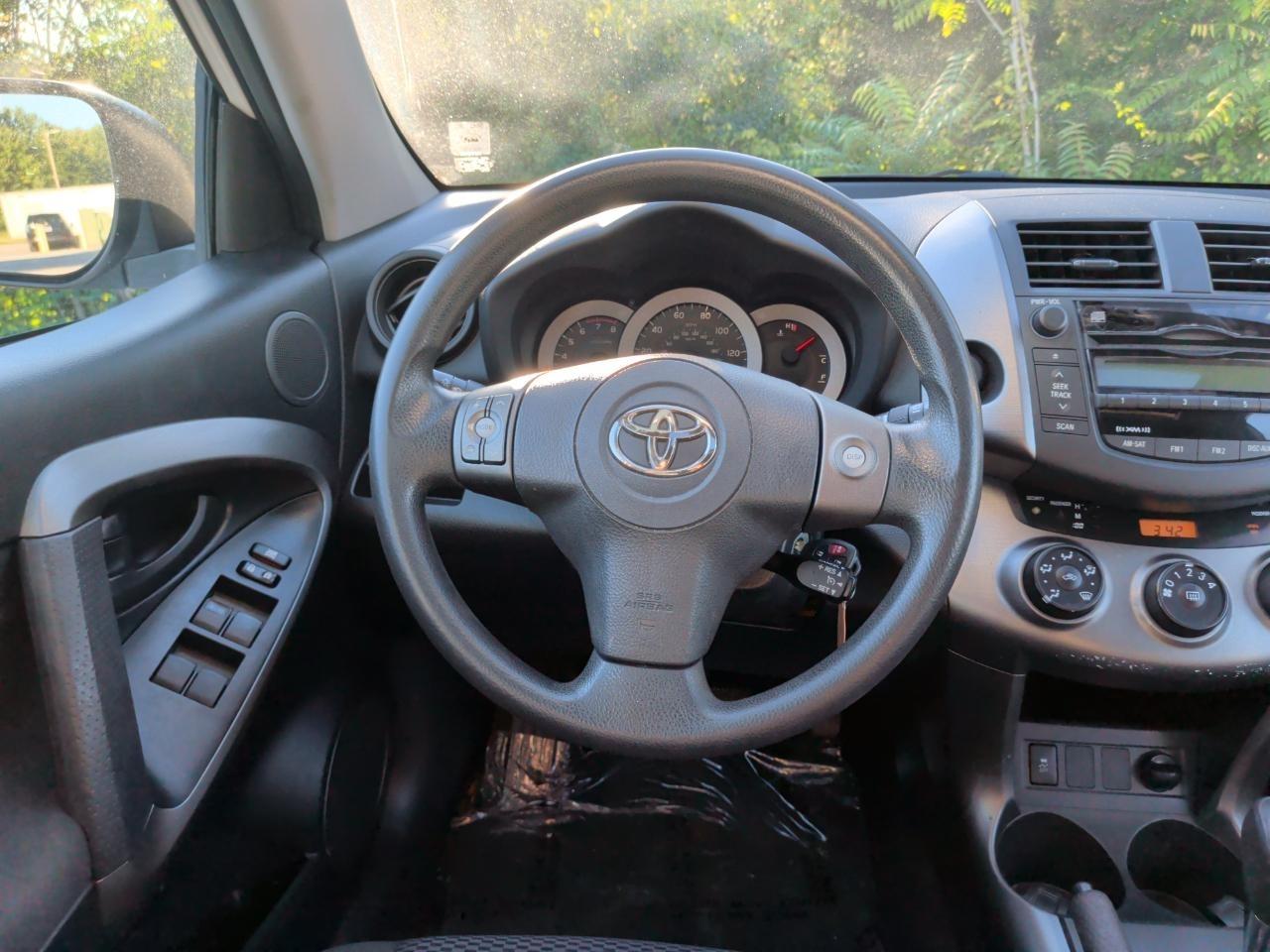 Toyota RAV4 Sport I4 2WD 2010
