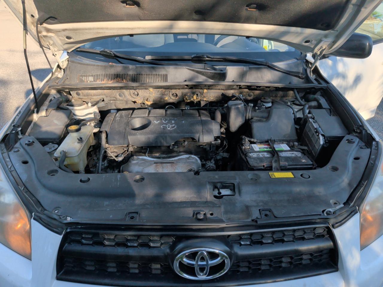 Toyota RAV4 Sport I4 2WD 2010