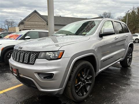 2017 Jeep Grand Cherokee Laredo 4WD