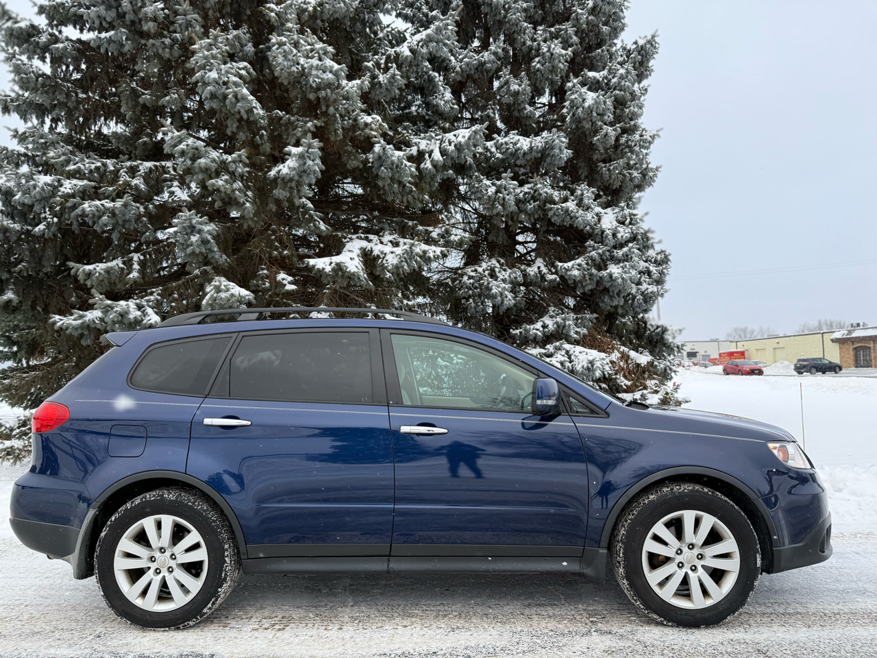 Subaru Tribeca Limited w/ Navi & DVD 2011