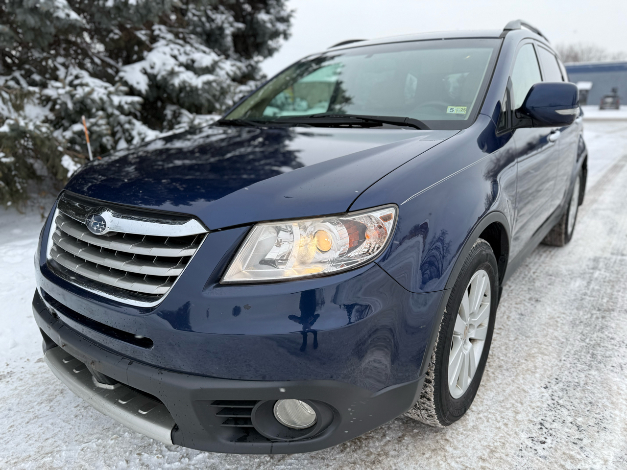 Subaru Tribeca Limited w/ Navi & DVD 2011