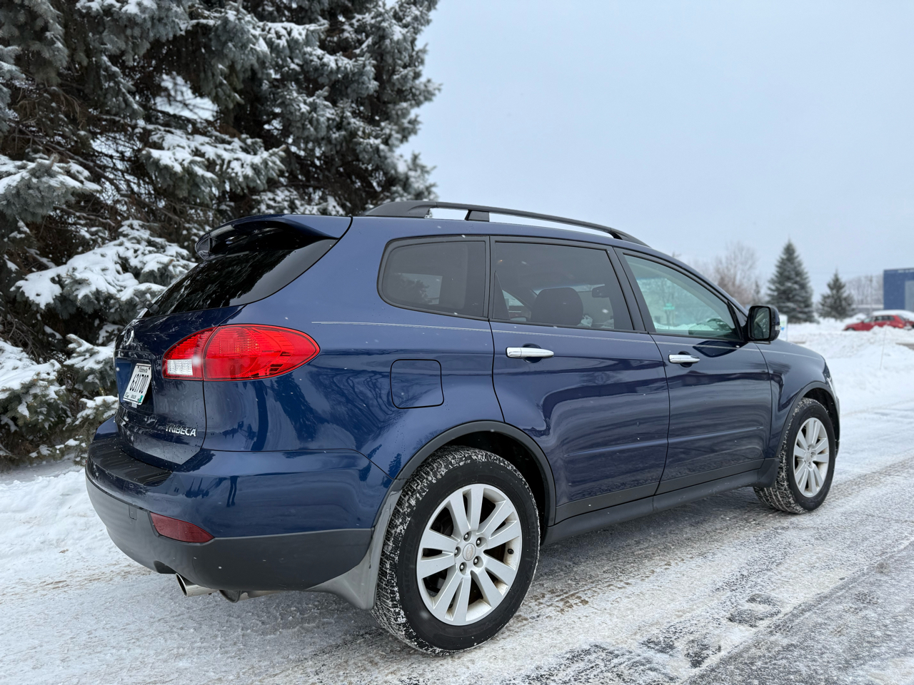 Subaru Tribeca Limited w/ Navi & DVD 2011