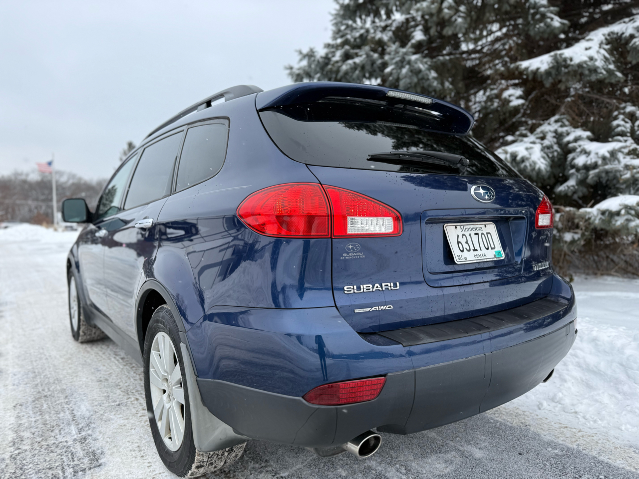 Subaru Tribeca Limited w/ Navi & DVD 2011