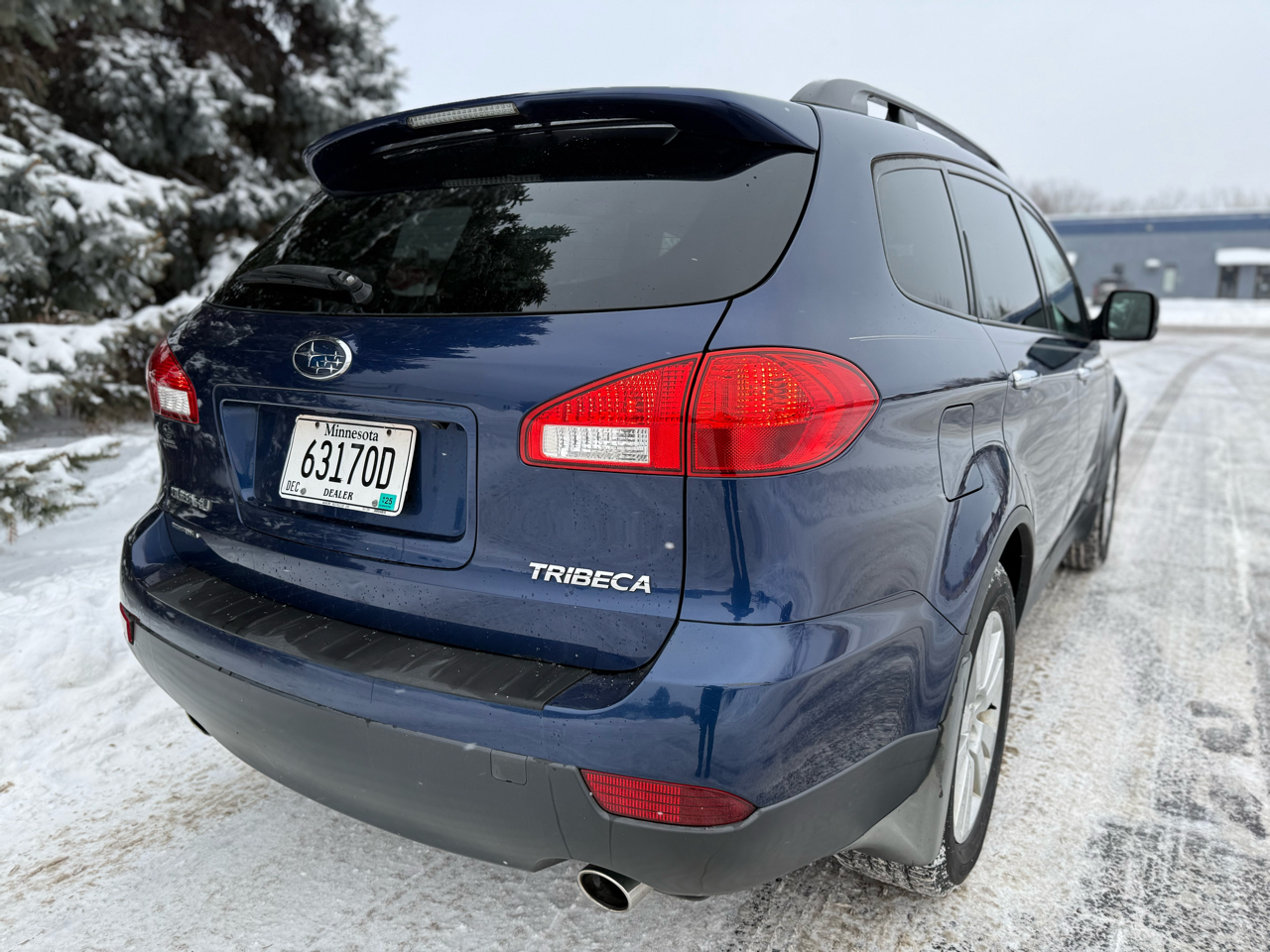 Subaru Tribeca Limited w/ Navi & DVD 2011