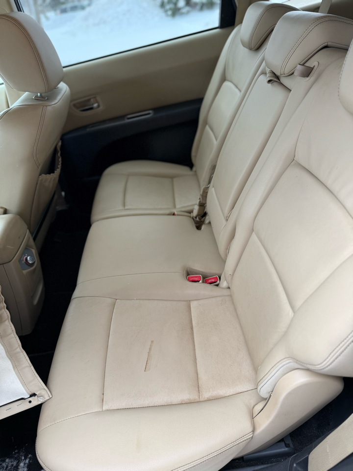 Subaru Tribeca Limited w/ Navi & DVD 2011