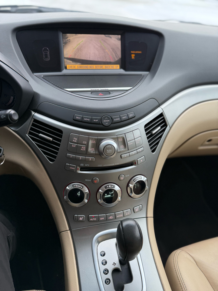 Subaru Tribeca Limited w/ Navi & DVD 2011
