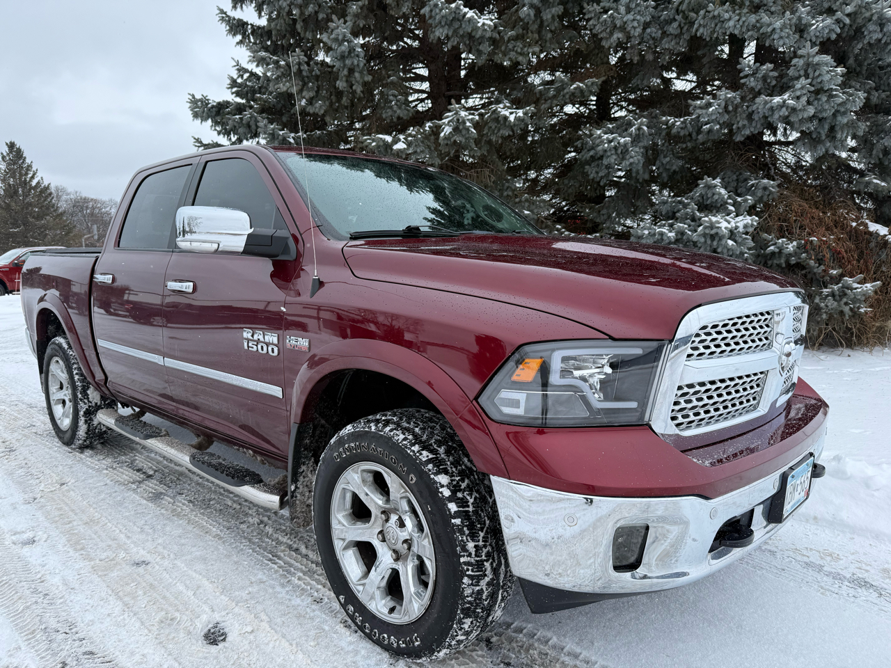 2016 RAM 1500 Laramie Crew Cab SWB 4WD